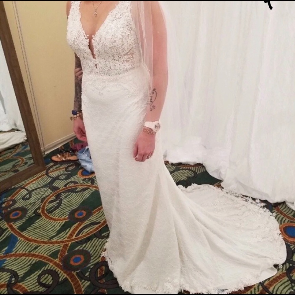 Brand New Wedding Dress!
